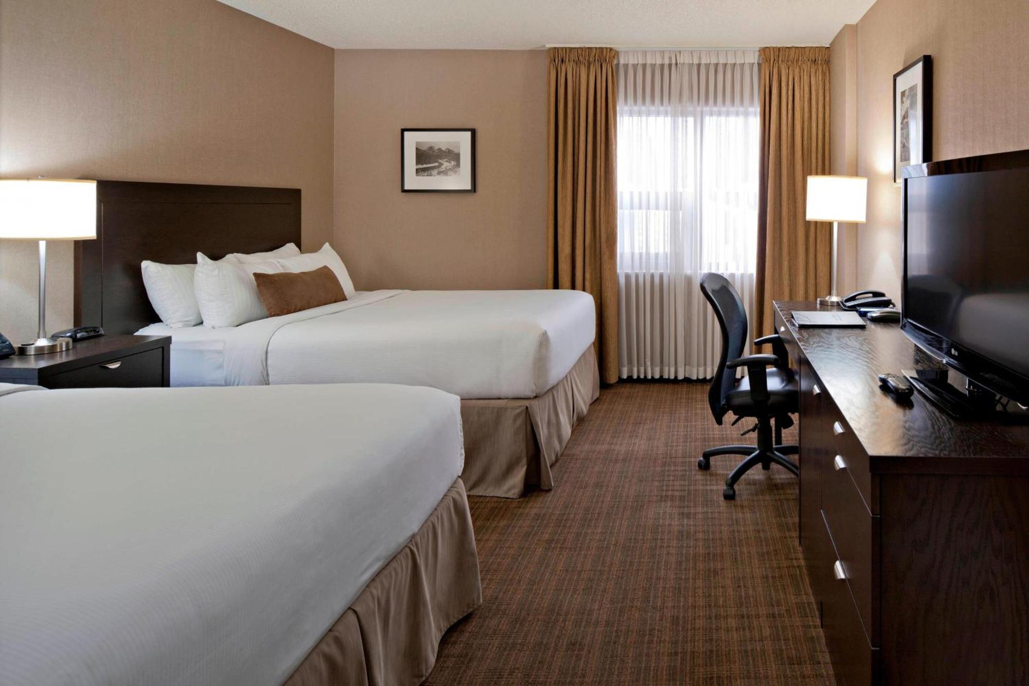 Delta Hotels Calgary Airport In-Terminal Экстерьер фото