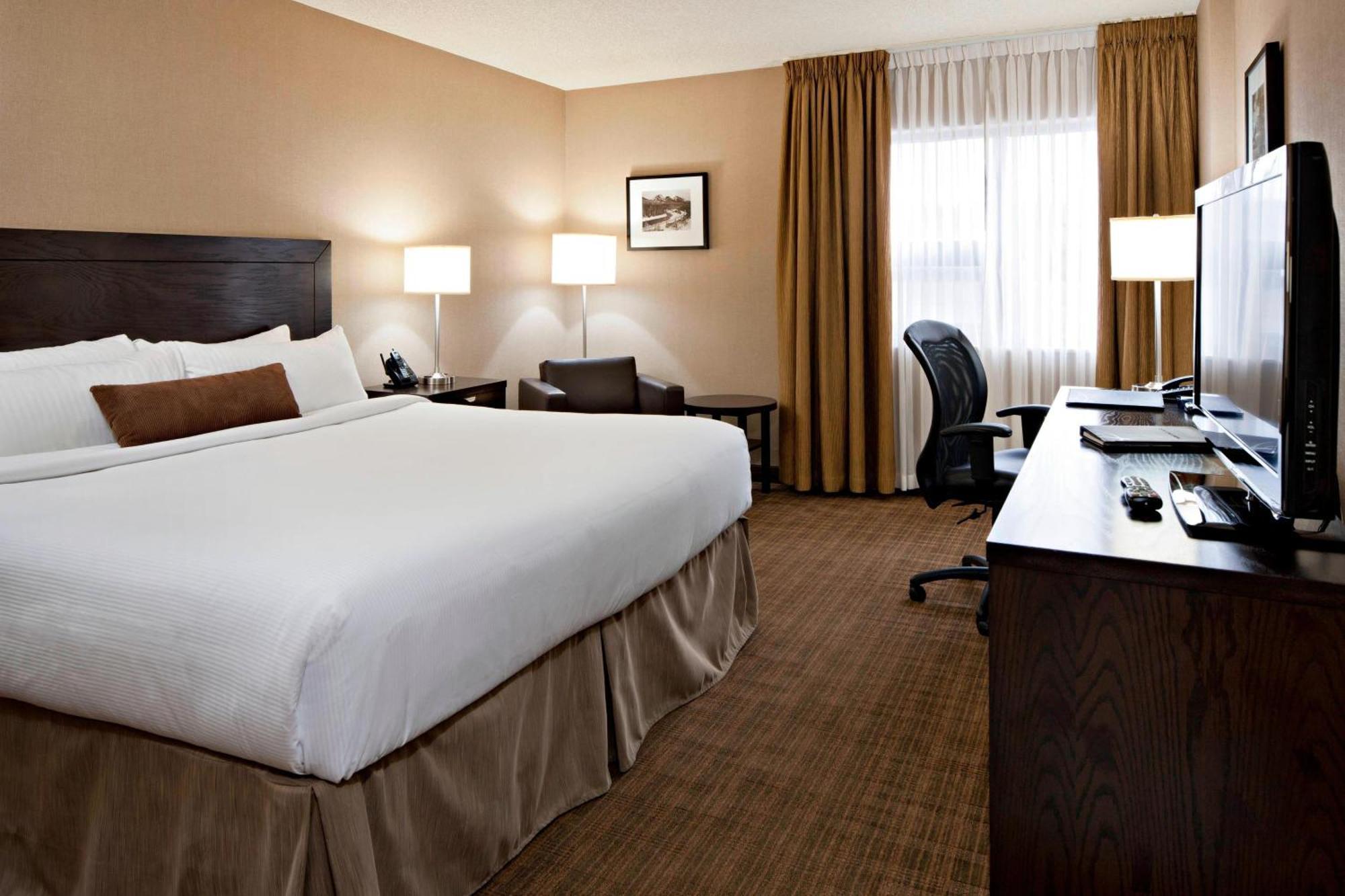 Delta Hotels Calgary Airport In-Terminal Экстерьер фото