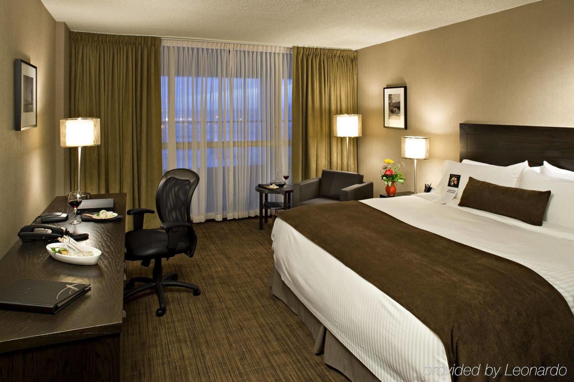 Delta Hotels Calgary Airport In-Terminal Экстерьер фото
