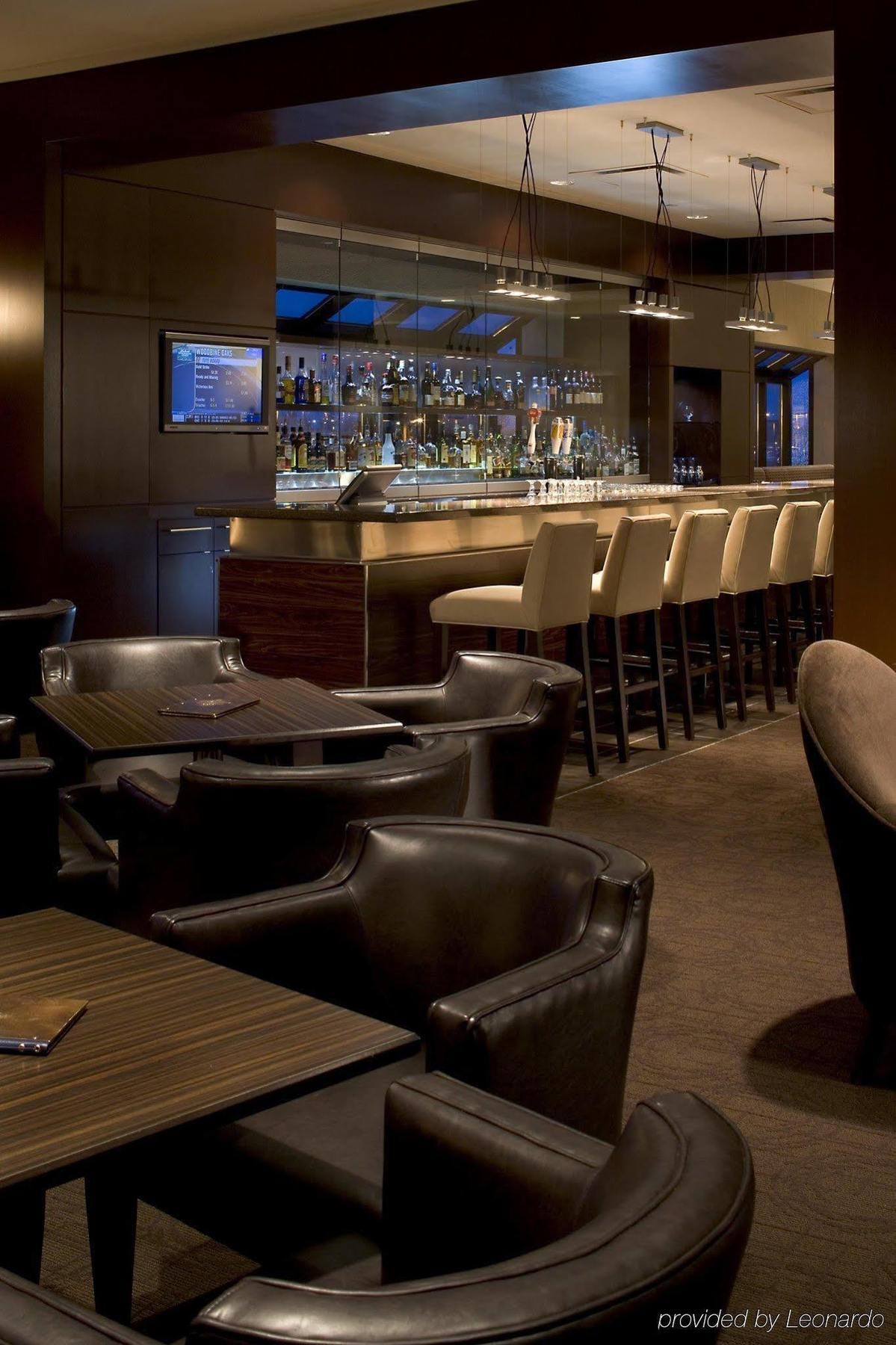 Delta Hotels Calgary Airport In-Terminal Экстерьер фото